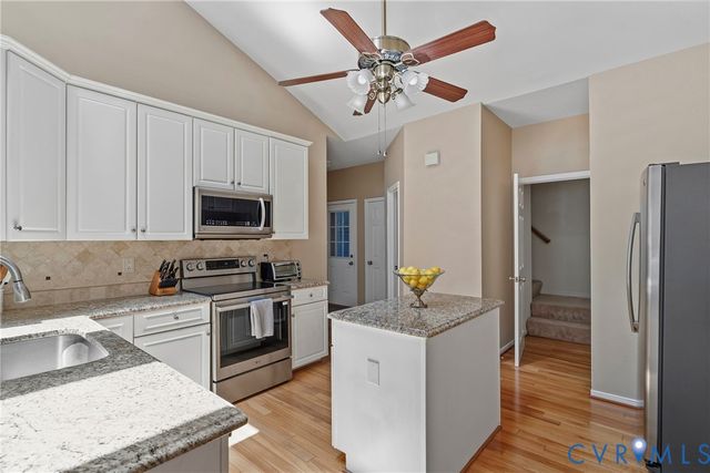 8733 Hughesland Rd, Mechanicsville, VA 23116