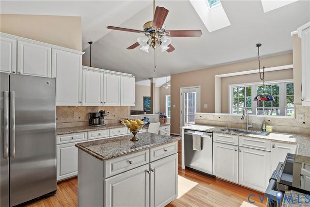 8733 Hughesland Rd, Mechanicsville, VA 23116