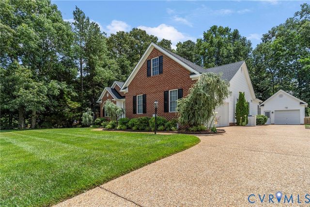 8733 Hughesland Rd, Mechanicsville, VA 23116