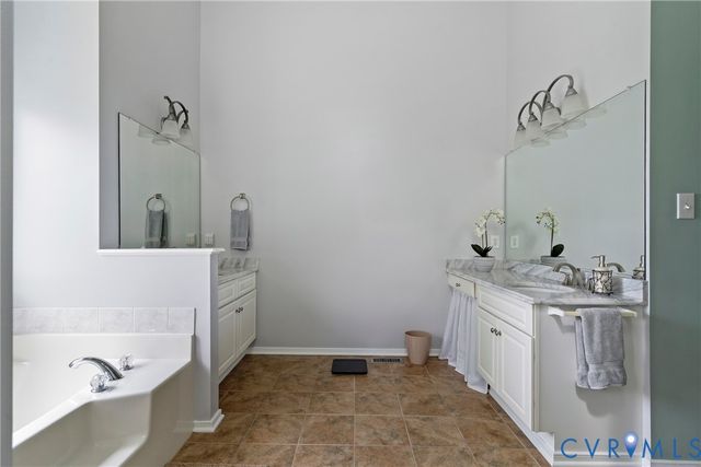 8733 Hughesland Rd, Mechanicsville, VA 23116
