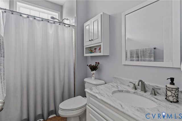 8733 Hughesland Rd, Mechanicsville, VA 23116