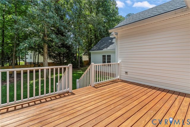 8733 Hughesland Rd, Mechanicsville, VA 23116