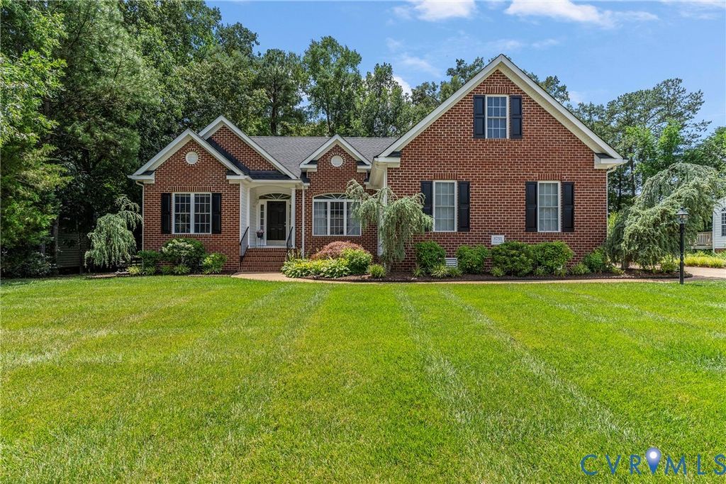 8733 Hughesland Rd, Mechanicsville, VA 23116