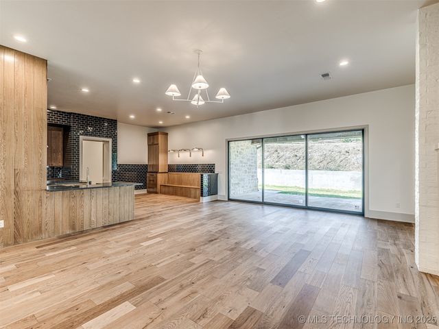 12125 Sunrise Ridge Loop, Kingston, OK 73439