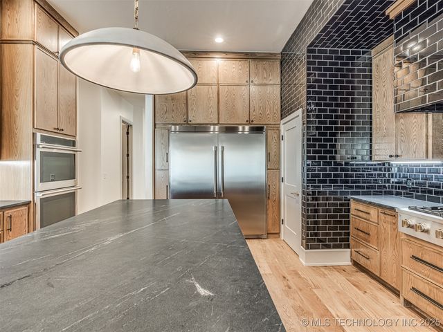 12125 Sunrise Ridge Loop, Kingston, OK 73439