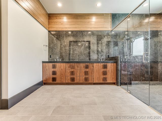 12125 Sunrise Ridge Loop, Kingston, OK 73439