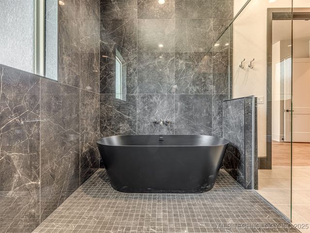 12125 Sunrise Ridge Loop, Kingston, OK 73439