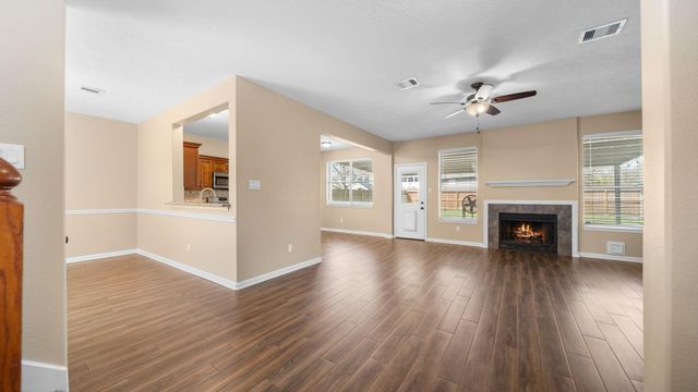 4810 Five Knolls Drive, Friendswood, TX 77546