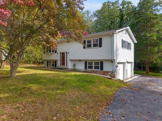 41 Old Canterbury Turnpike, Norwich, CT 06360