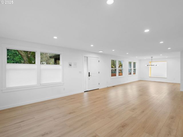 2311 Sw 6th Ave 19, Camas, WA 98607