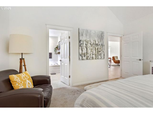 14580 Se TERRITORY Dr, Clackamas, OR 97015