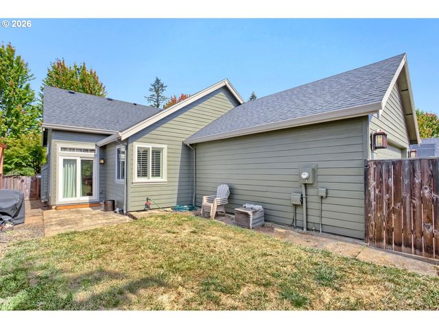 14580 Se TERRITORY Dr, Clackamas, OR 97015