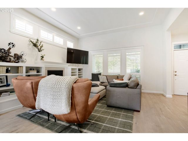 14580 Se TERRITORY Dr, Clackamas, OR 97015