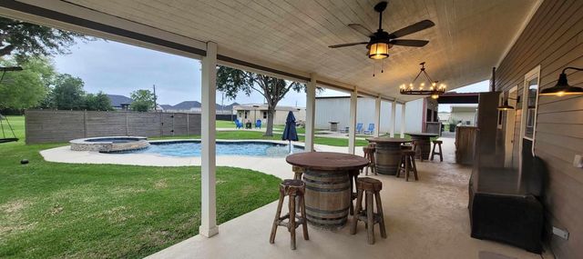 3908 Avenue J, Santa Fe, TX 77510