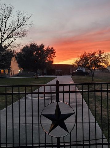 3908 Avenue J, Santa Fe, TX 77510