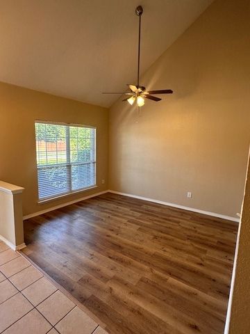 5880 Crestview Drive, Grand Prairie, TX 75052
