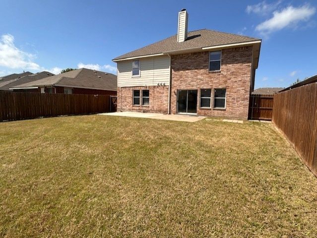 5880 Crestview Drive, Grand Prairie, TX 75052