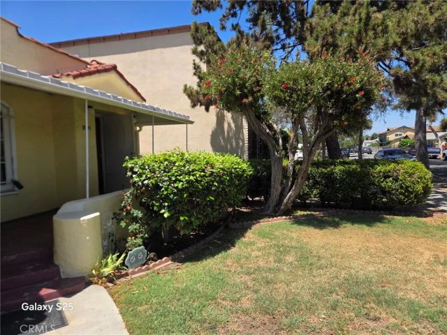 9613 Virginia Ave, South Gate, CA 90280