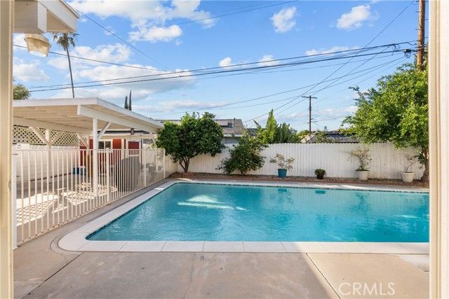 9559 Natick, North Hills (los Angeles), CA 91343