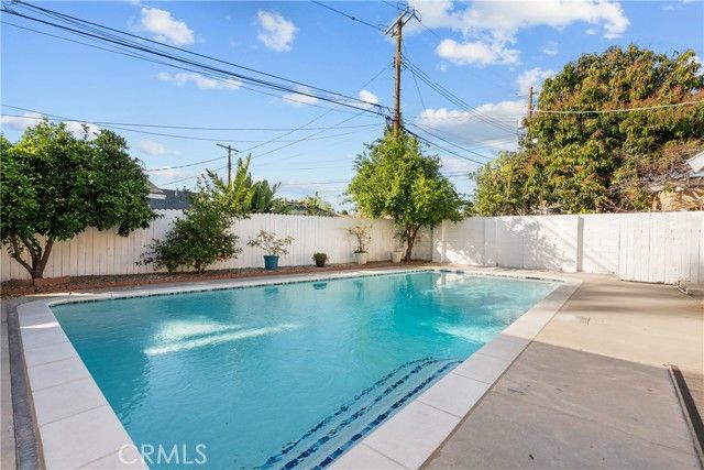 9559 Natick, North Hills (los Angeles), CA 91343