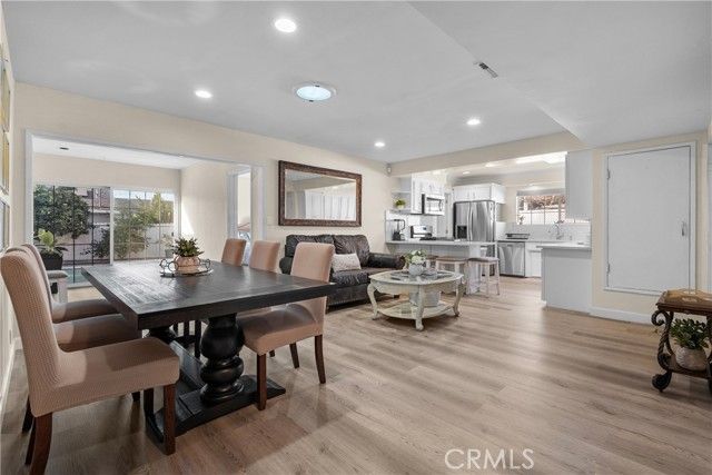 9559 Natick, North Hills (los Angeles), CA 91343