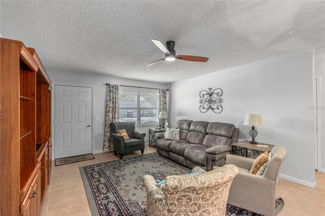 8929 SW 94TH STREET B, Ocala, FL 34481