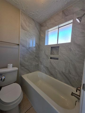 406 Capehill Drive, Houston, TX 77598