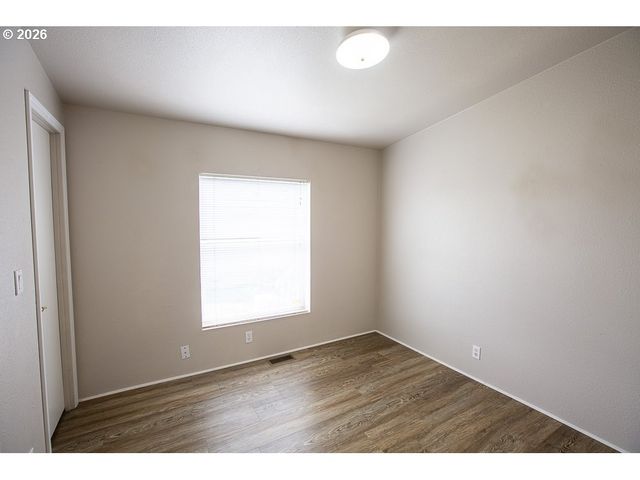 313 12TH St, La Grande, OR 97850