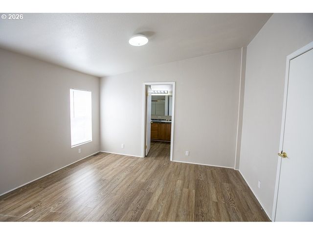 313 12TH St, La Grande, OR 97850