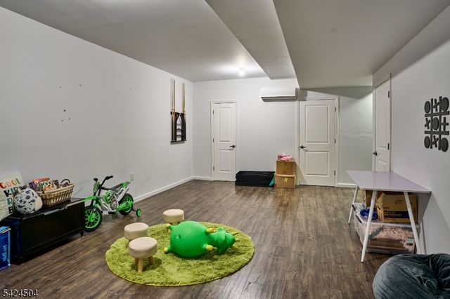 64 Colonial Woods Dr, West Orange Twp., NJ 07052