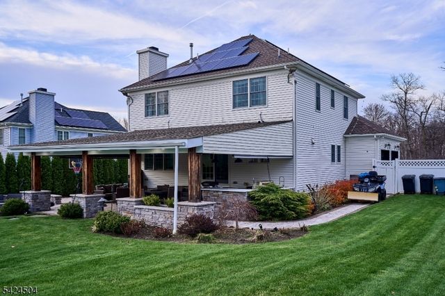 64 Colonial Woods Dr, West Orange Twp., NJ 07052