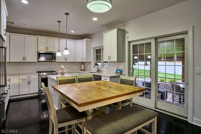 64 Colonial Woods Dr, West Orange Twp., NJ 07052