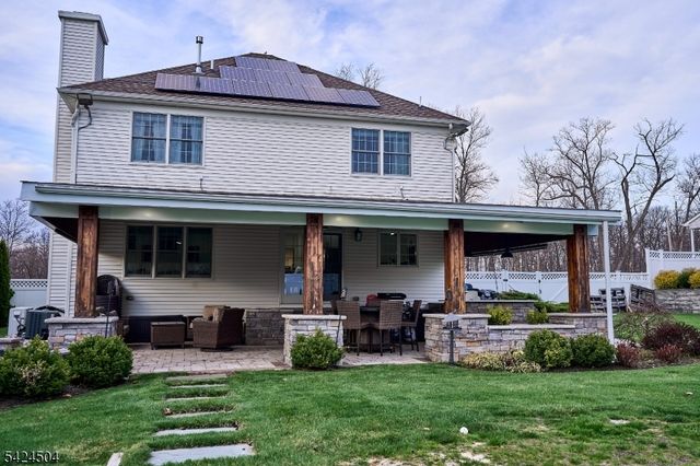 64 Colonial Woods Dr, West Orange Twp., NJ 07052