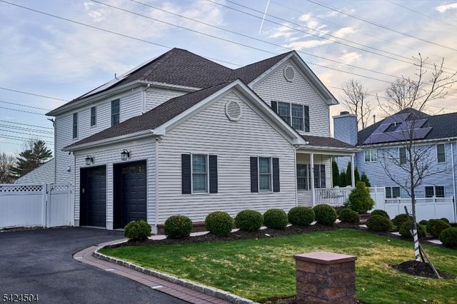 64 Colonial Woods Dr, West Orange Twp., NJ 07052