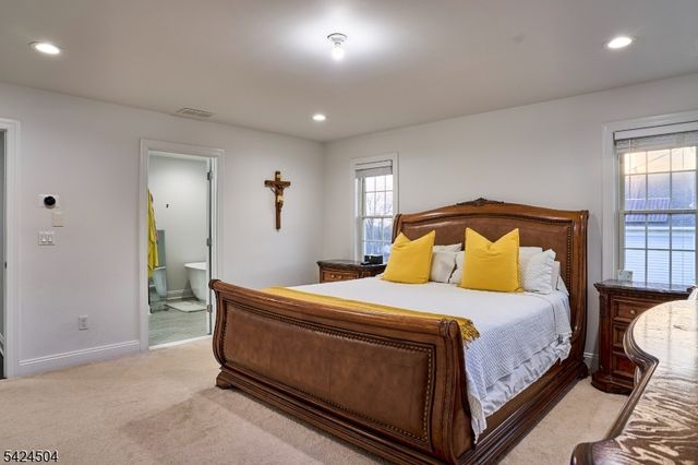 64 Colonial Woods Dr, West Orange Twp., NJ 07052