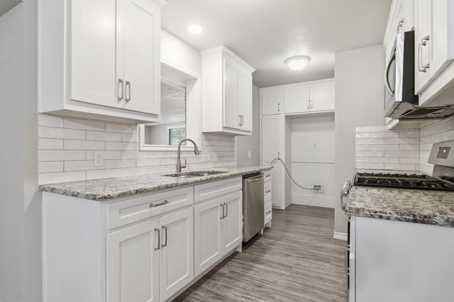 504 Irene Street, Burleson, TX 76028