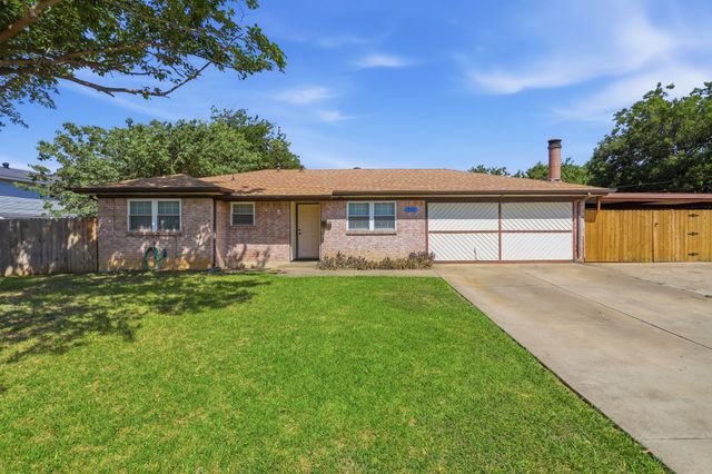 504 Irene Street, Burleson, TX 76028