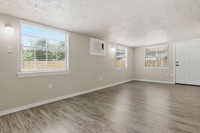 504 Irene Street, Burleson, TX 76028