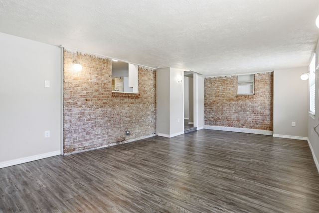 504 Irene Street, Burleson, TX 76028