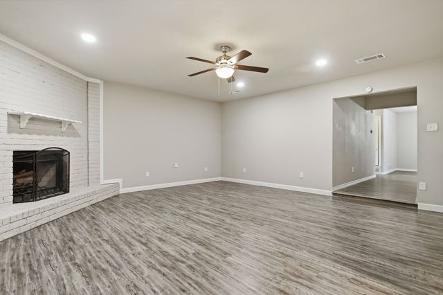 504 Irene Street, Burleson, TX 76028