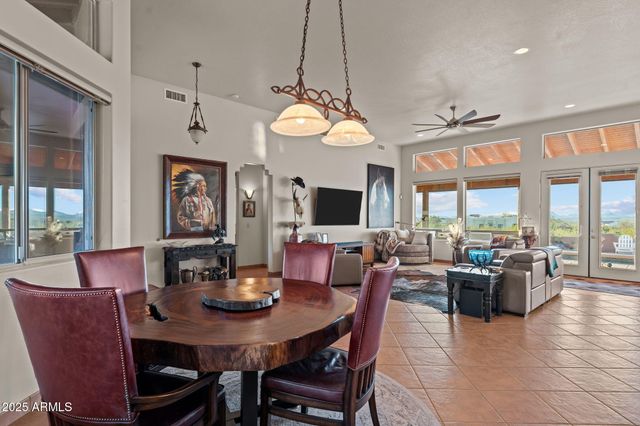 35740 S CALICO Circle, Wickenburg, AZ 85390