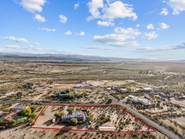 35740 S CALICO Circle, Wickenburg, AZ 85390