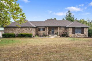 468 Munson Hill Drive, Marshfield, MO 65706