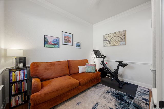 502 E Park Ave Apt 1, San Antonio, TX 78212