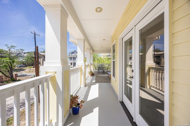 502 E Park Ave Apt 1, San Antonio, TX 78212