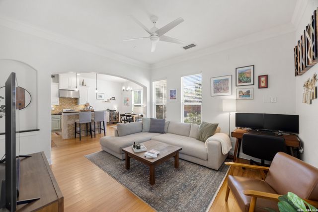 502 E Park Ave Apt 1, San Antonio, TX 78212