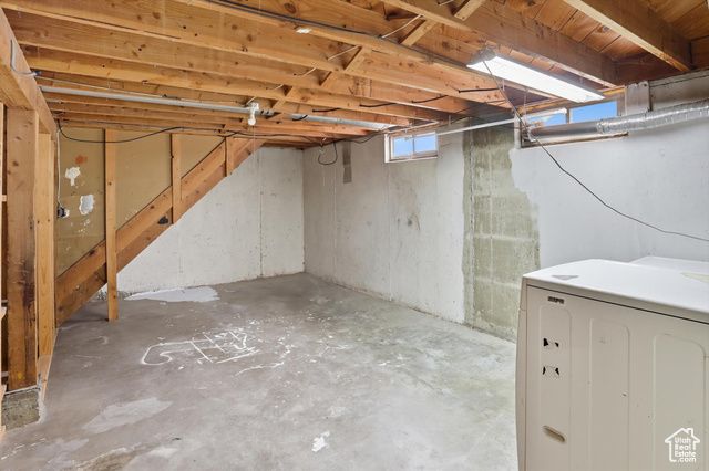 5352 S CHARLOTTE AVE, Kearns, UT 84118