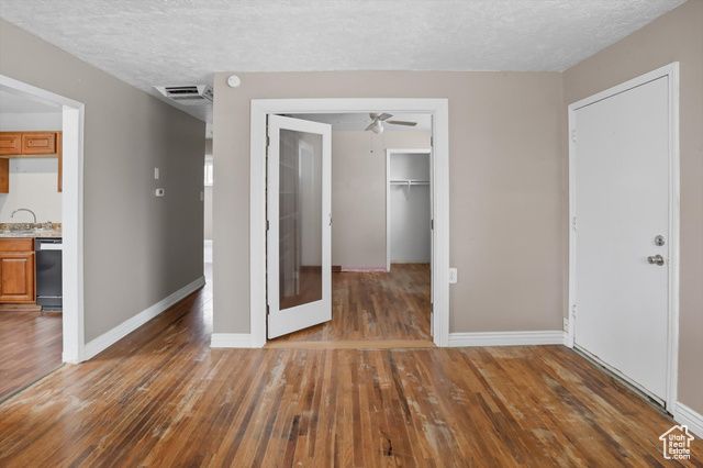 5352 S CHARLOTTE AVE, Kearns, UT 84118