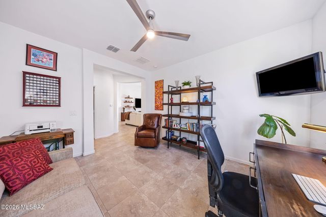 2396 E Sky Creek Drive, Green Valley, AZ 85614