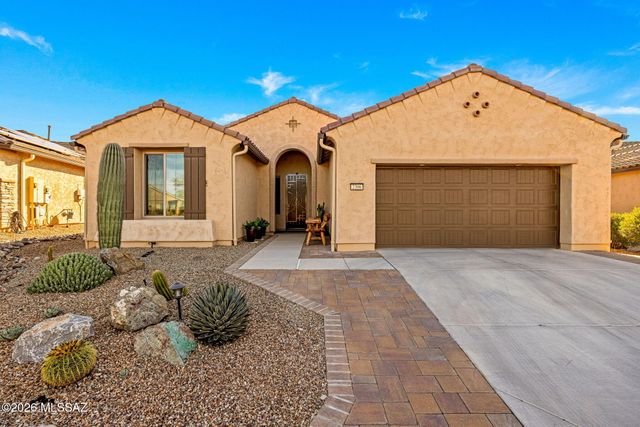 2396 E Sky Creek Drive, Green Valley, AZ 85614